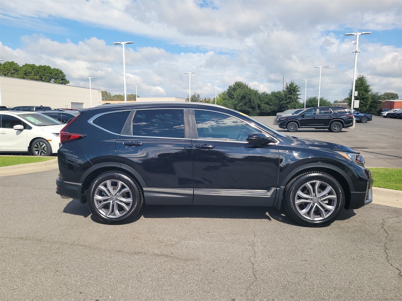 2020 Honda CR-V Touring photo 2