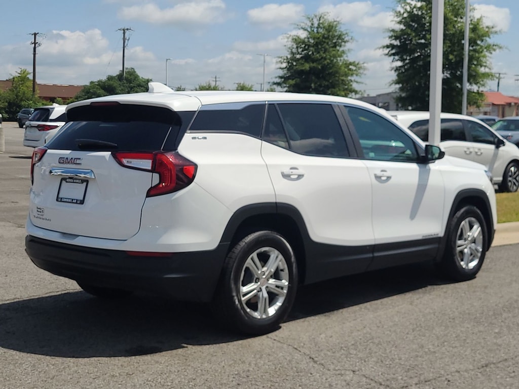 Used 2024 GMC Terrain SLE SUV