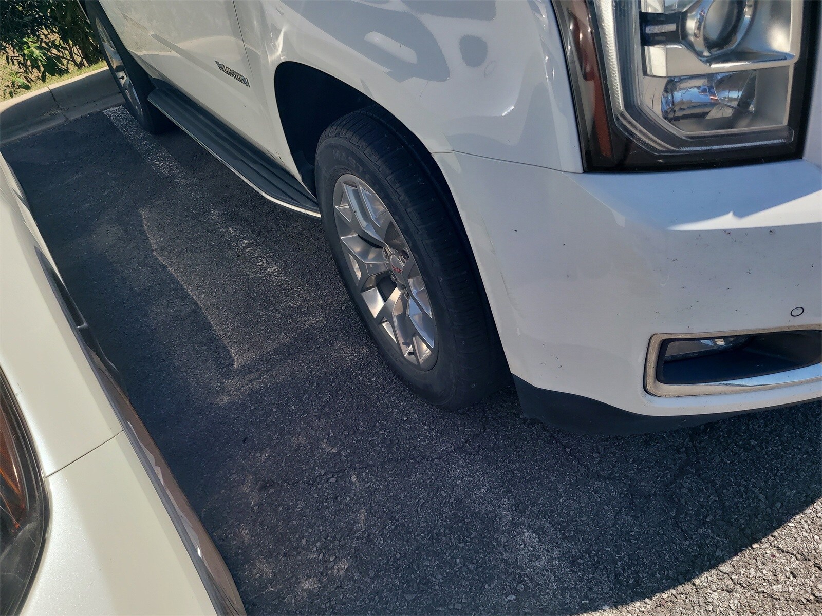 2018 Gmc Yukon SLT photo 4
