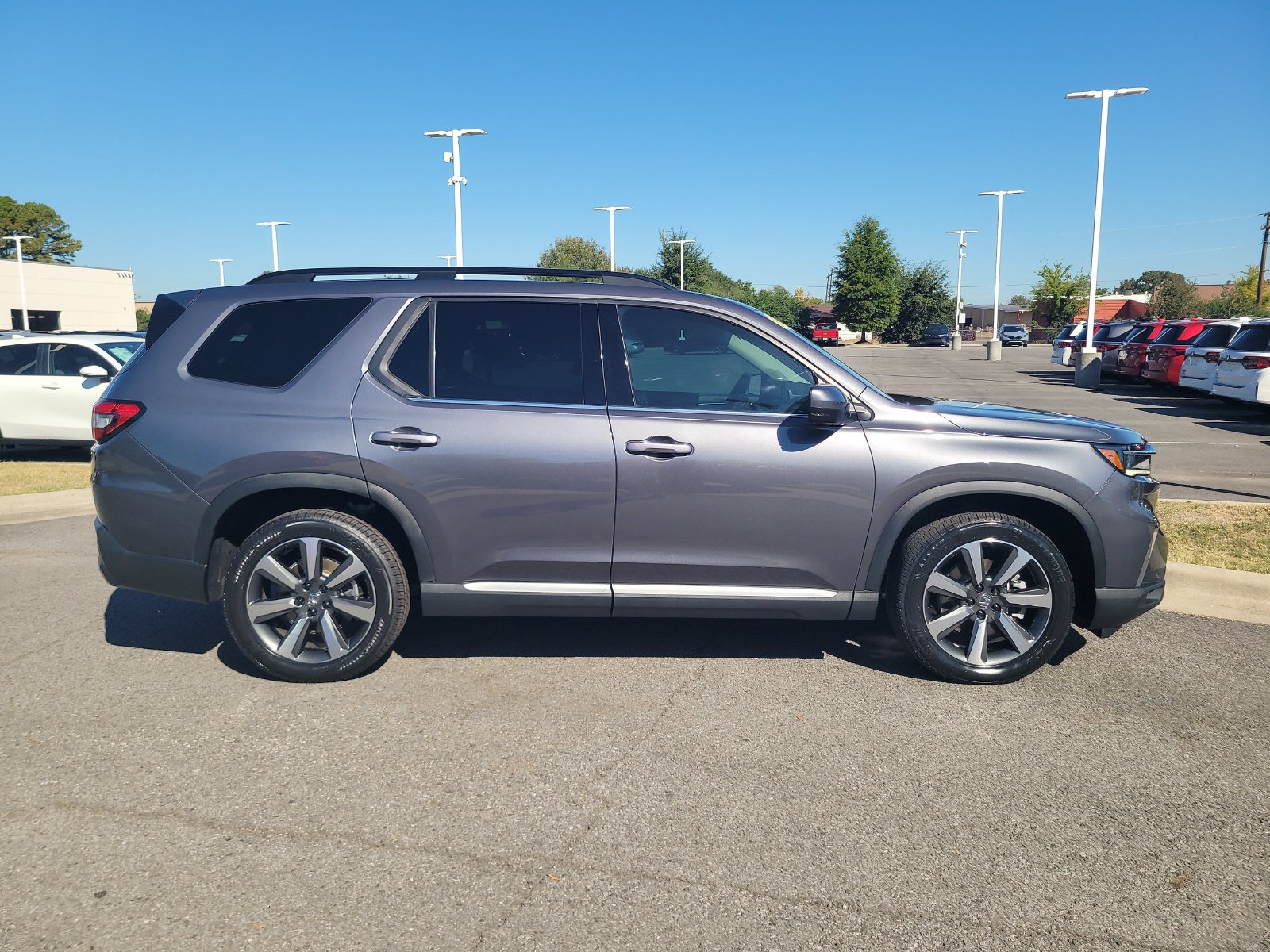 Used 2025 Honda Pilot Elite SUV