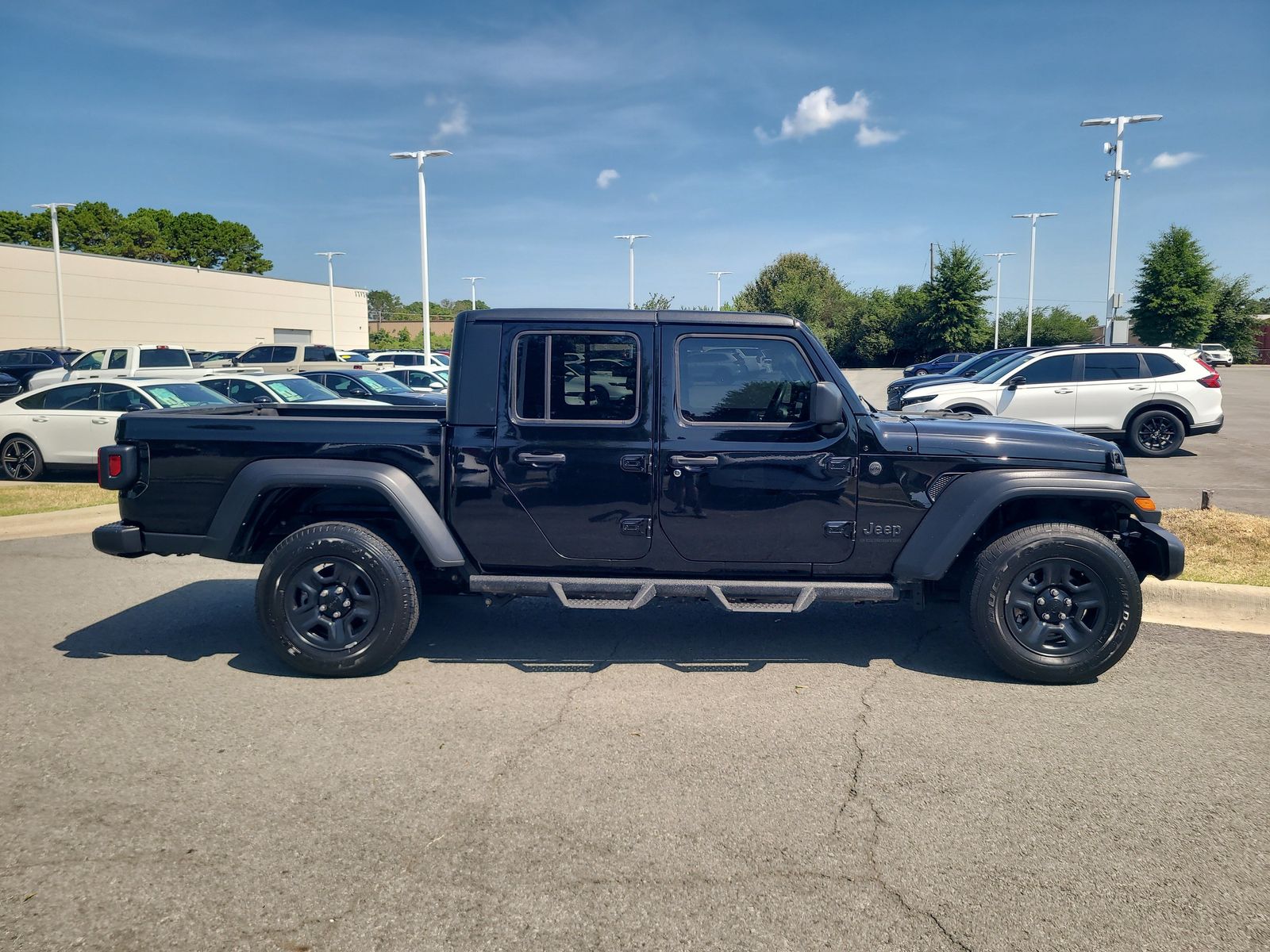 Used 2024 Jeep Gladiator Sport with VIN 1C6HJTAG8RL122220 for sale in Little Rock