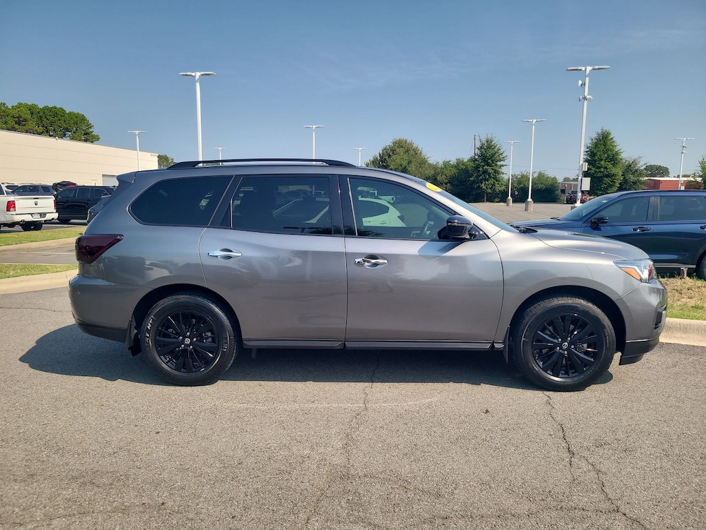Used 2020 Nissan Pathfinder SV SUV