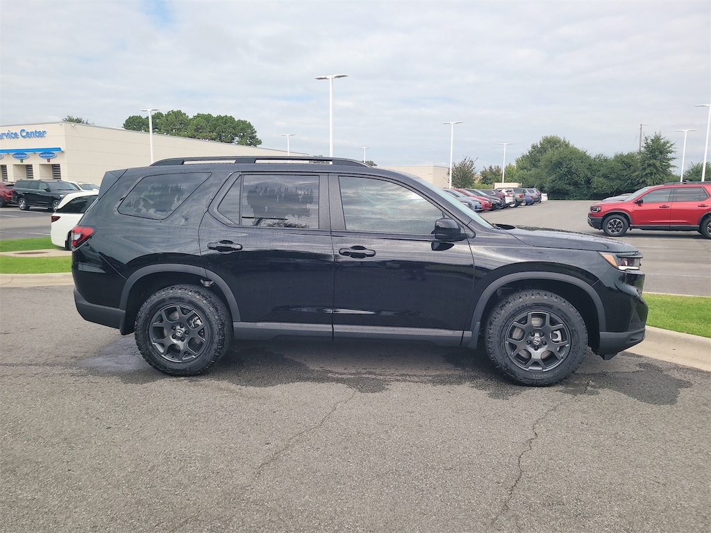New 2025 Honda Pilot TrailSport SUV