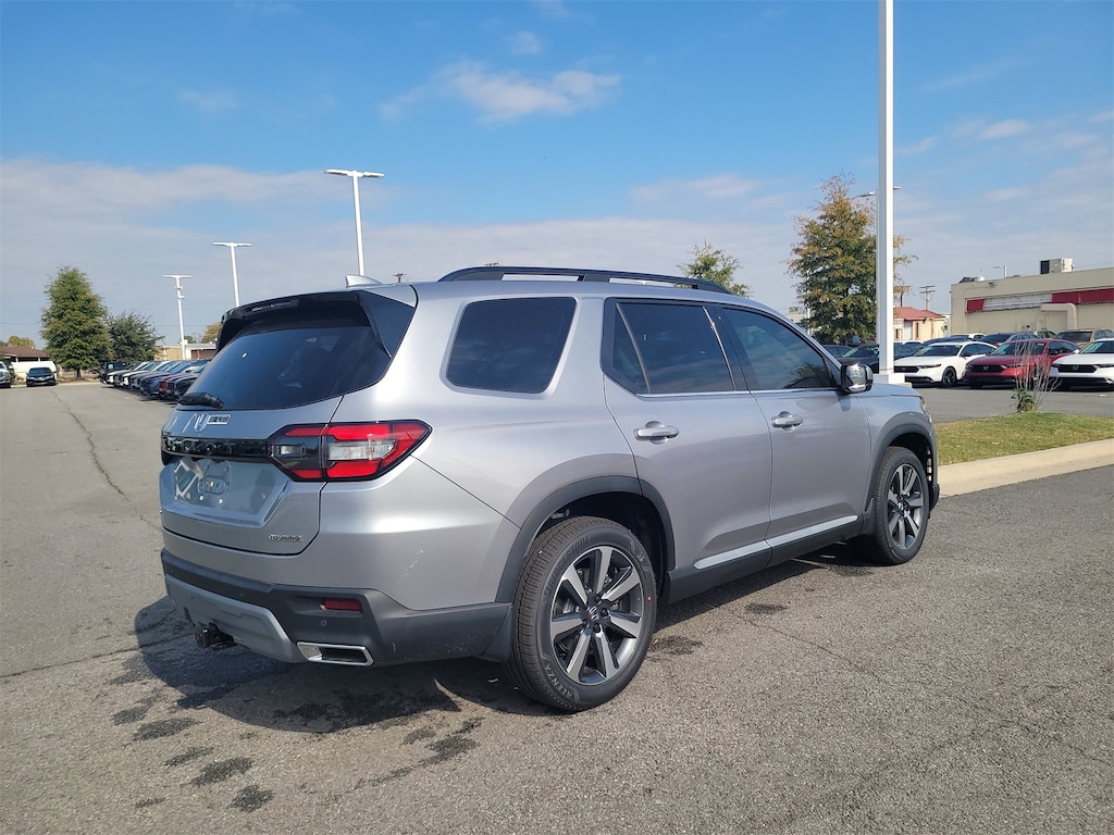 New 2025 Honda Pilot Touring SUV
