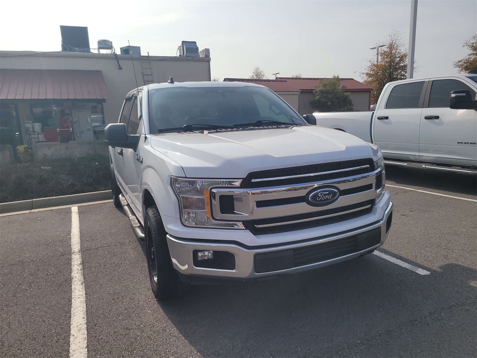 2019 Ford F-150 XLT photo 2