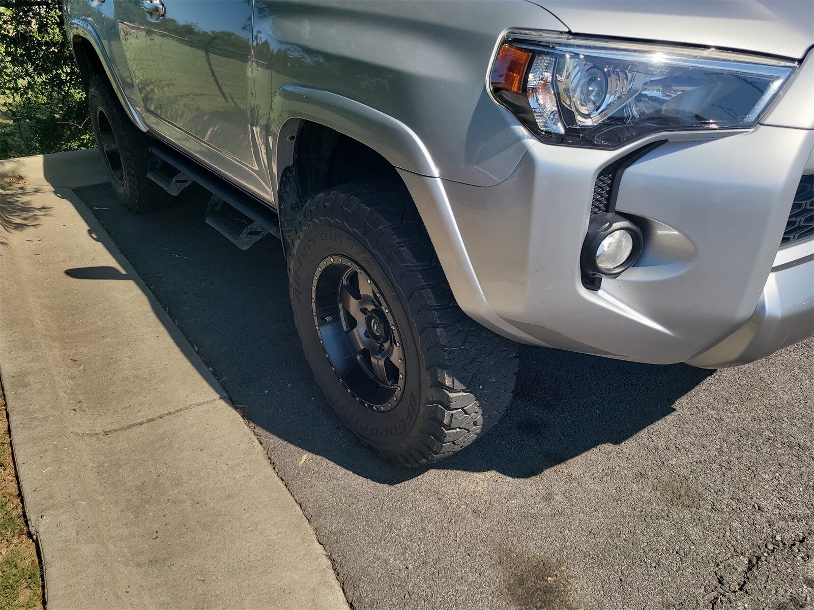 2018 Toyota 4Runner TRD Off-Road photo 3