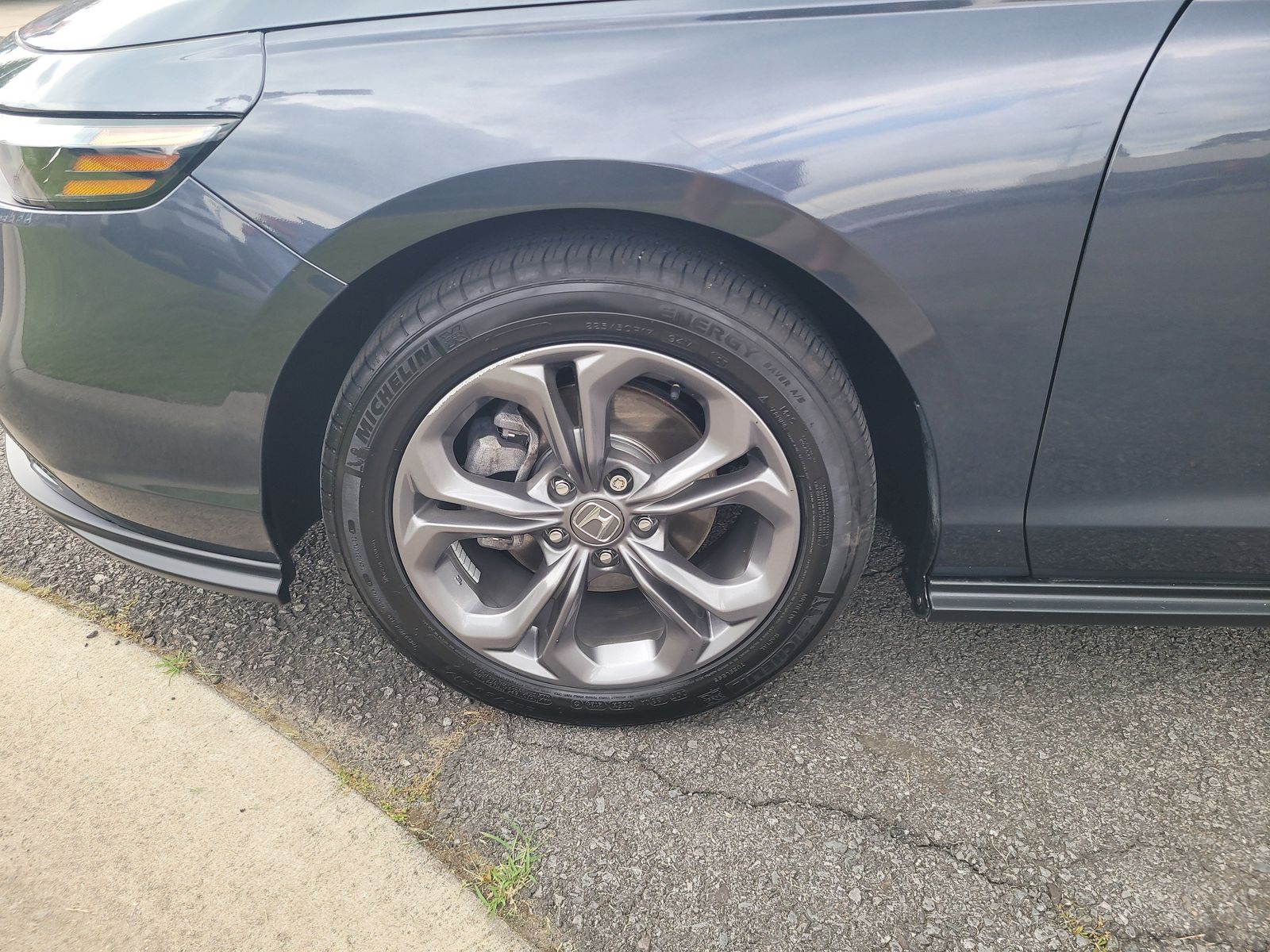 2024 Honda Accord EX - Photo 9