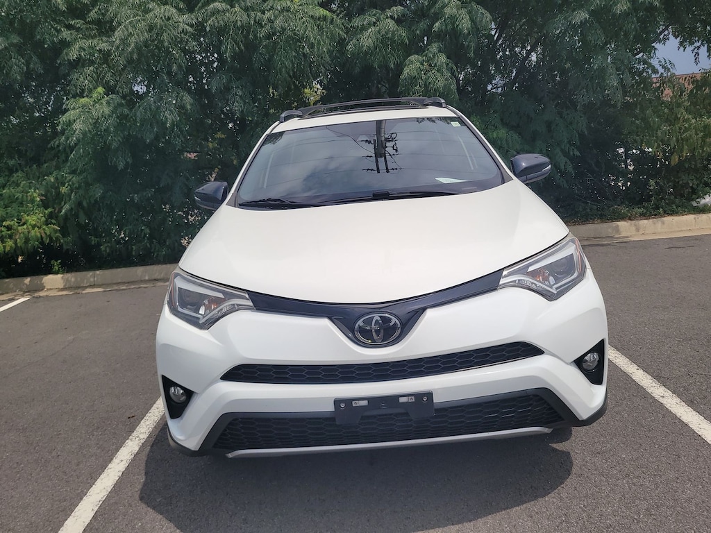 Used 2018 Toyota RAV4 SE SUV