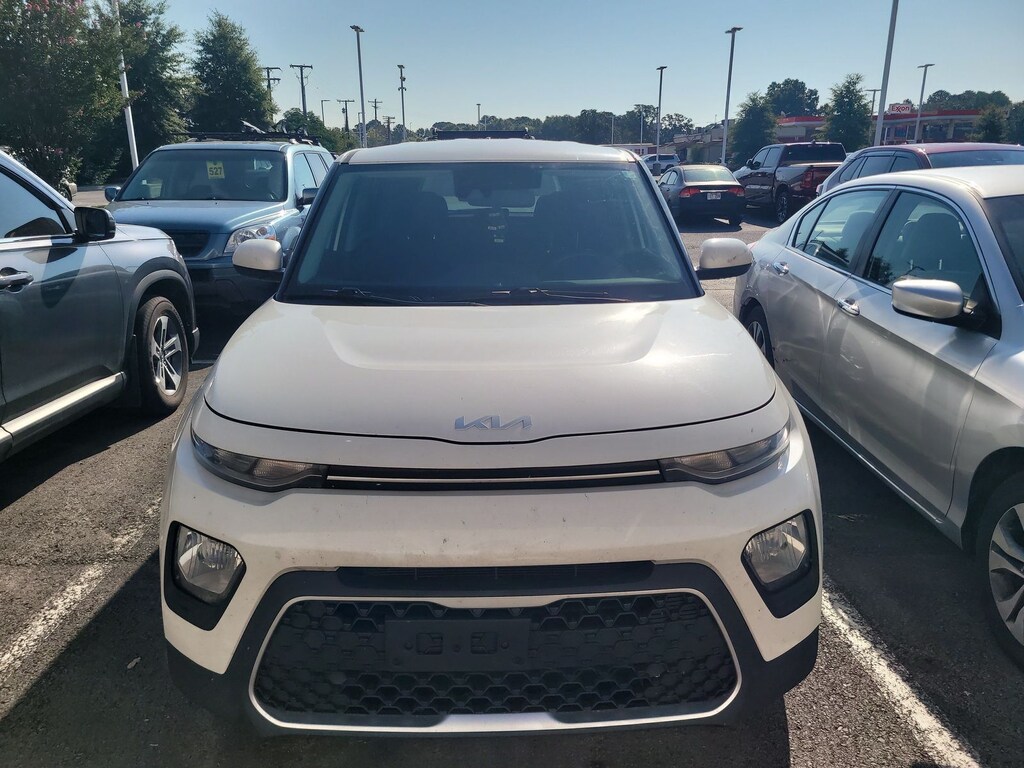 Used 2022 Kia Soul LX Hatchback