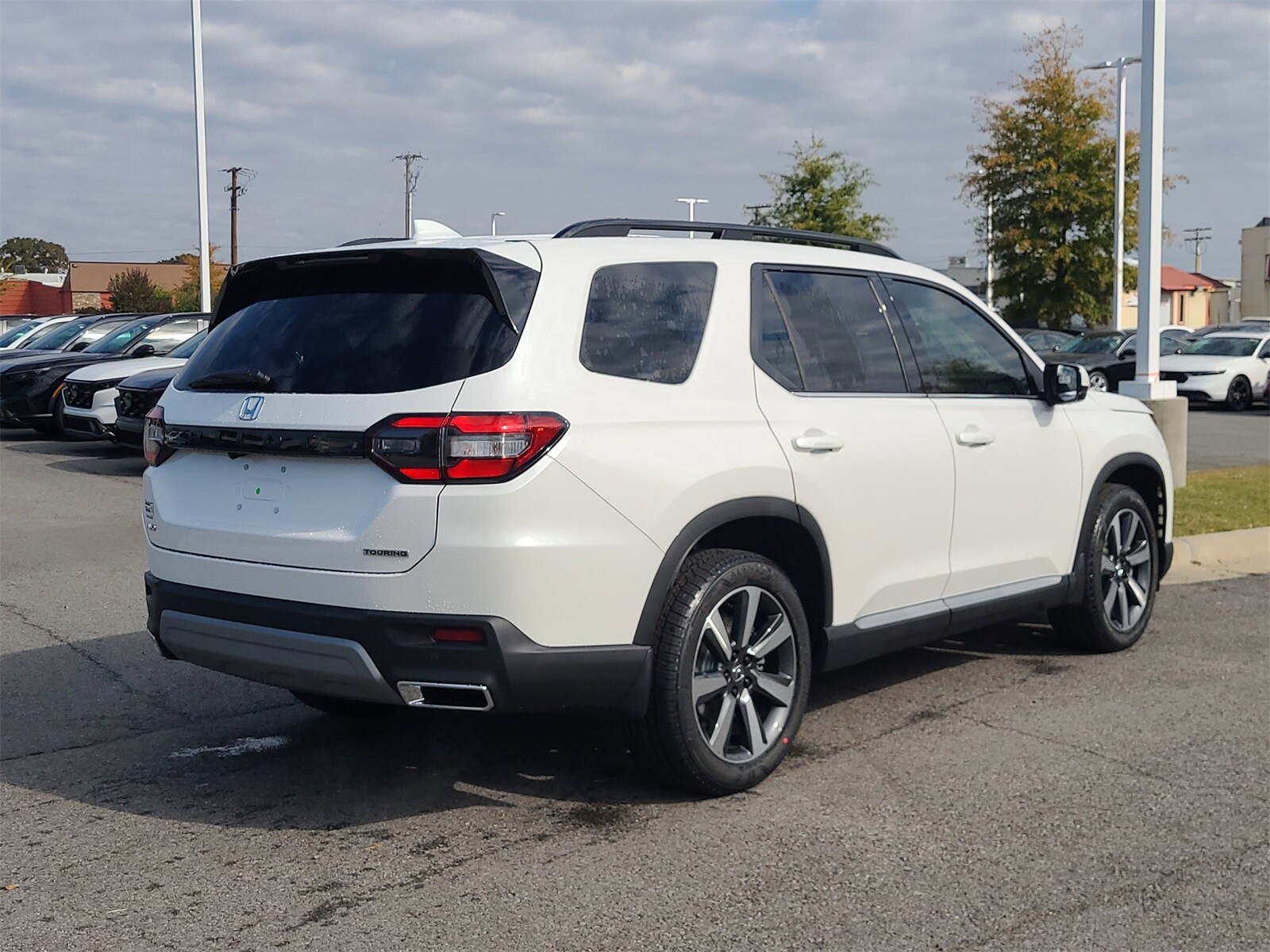 2025 Honda Pilot Touring photo 3