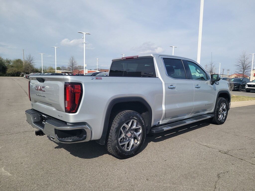 Used 2022 GMC Sierra 1500 SLT Truck Crew Cab