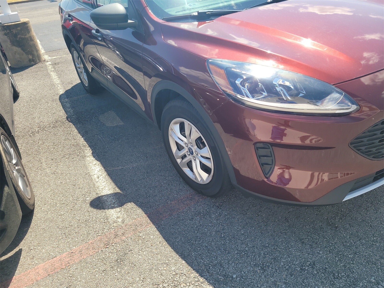 2021 Ford Escape S photo 4