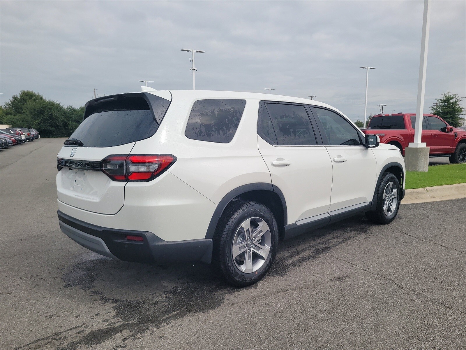 2025 Honda Pilot EX-L photo 3