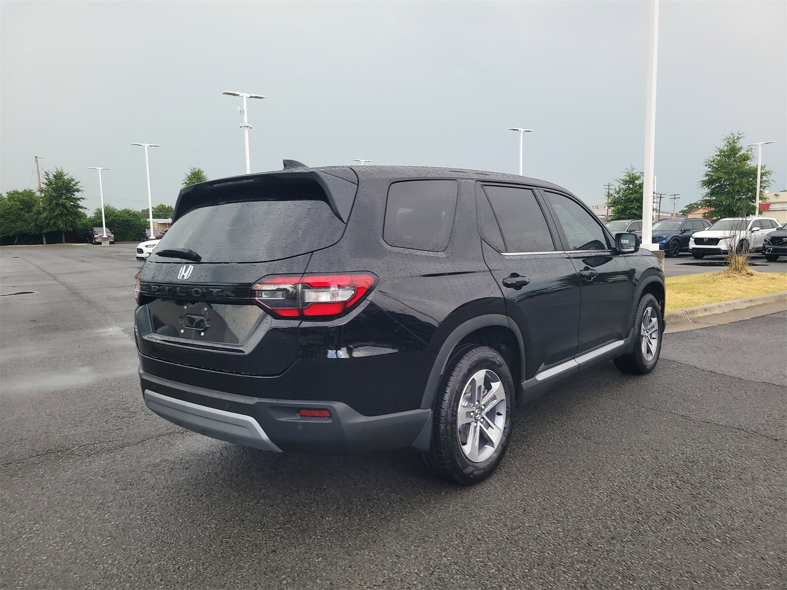 2025 Honda Pilot EX-L photo 3