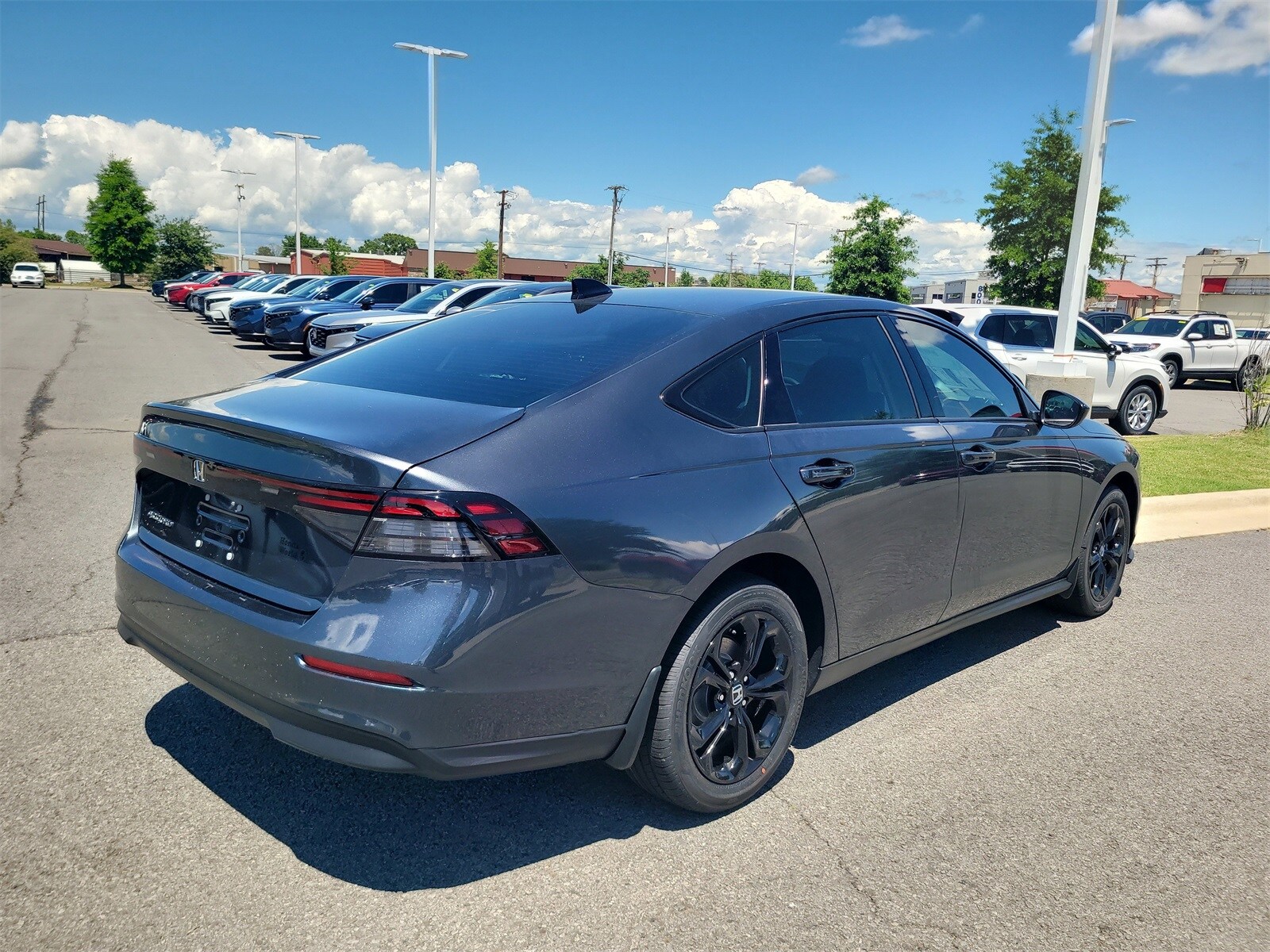 2025 Honda Accord SE photo 3