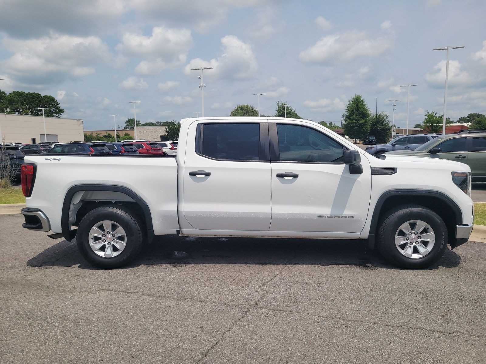 Used 2024 GMC Sierra 1500 Pro with VIN 3GTUUAED1RG246233 for sale in Little Rock