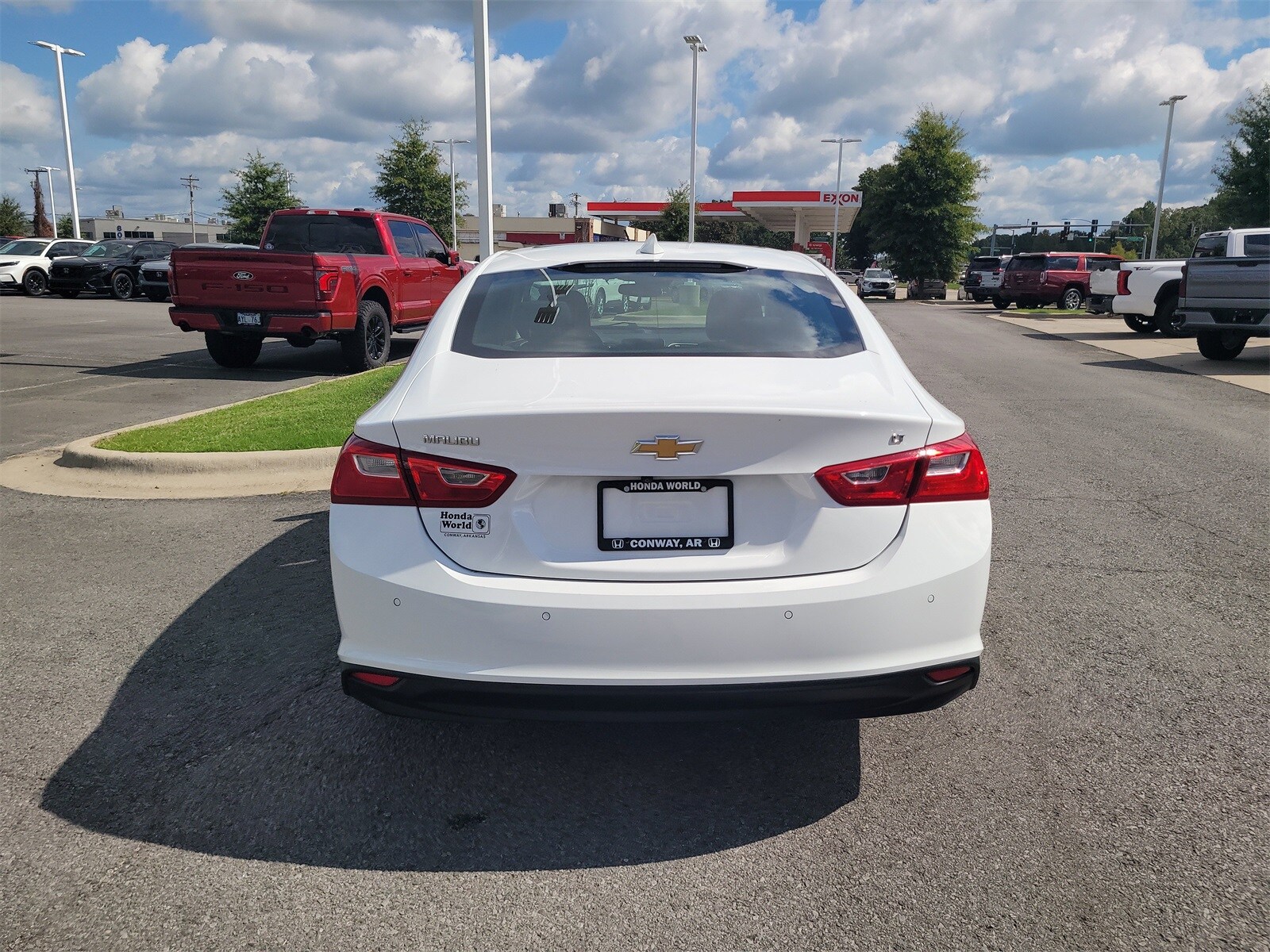 2024 Chevrolet Malibu 1LT photo 3