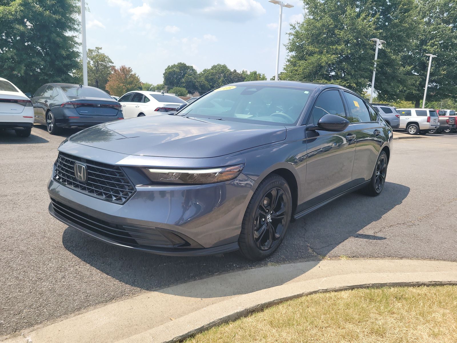 2025 Honda Accord SE - Photo 7