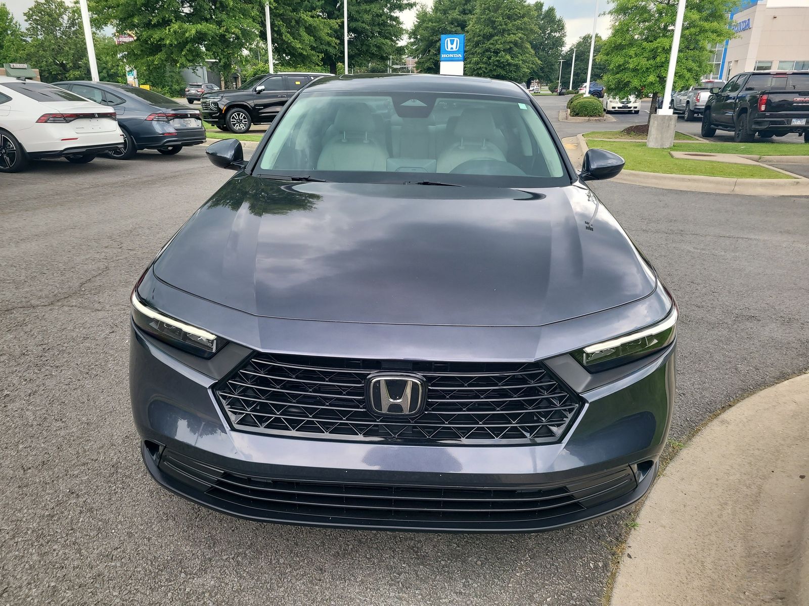 2024 Honda Accord EX - Photo 8