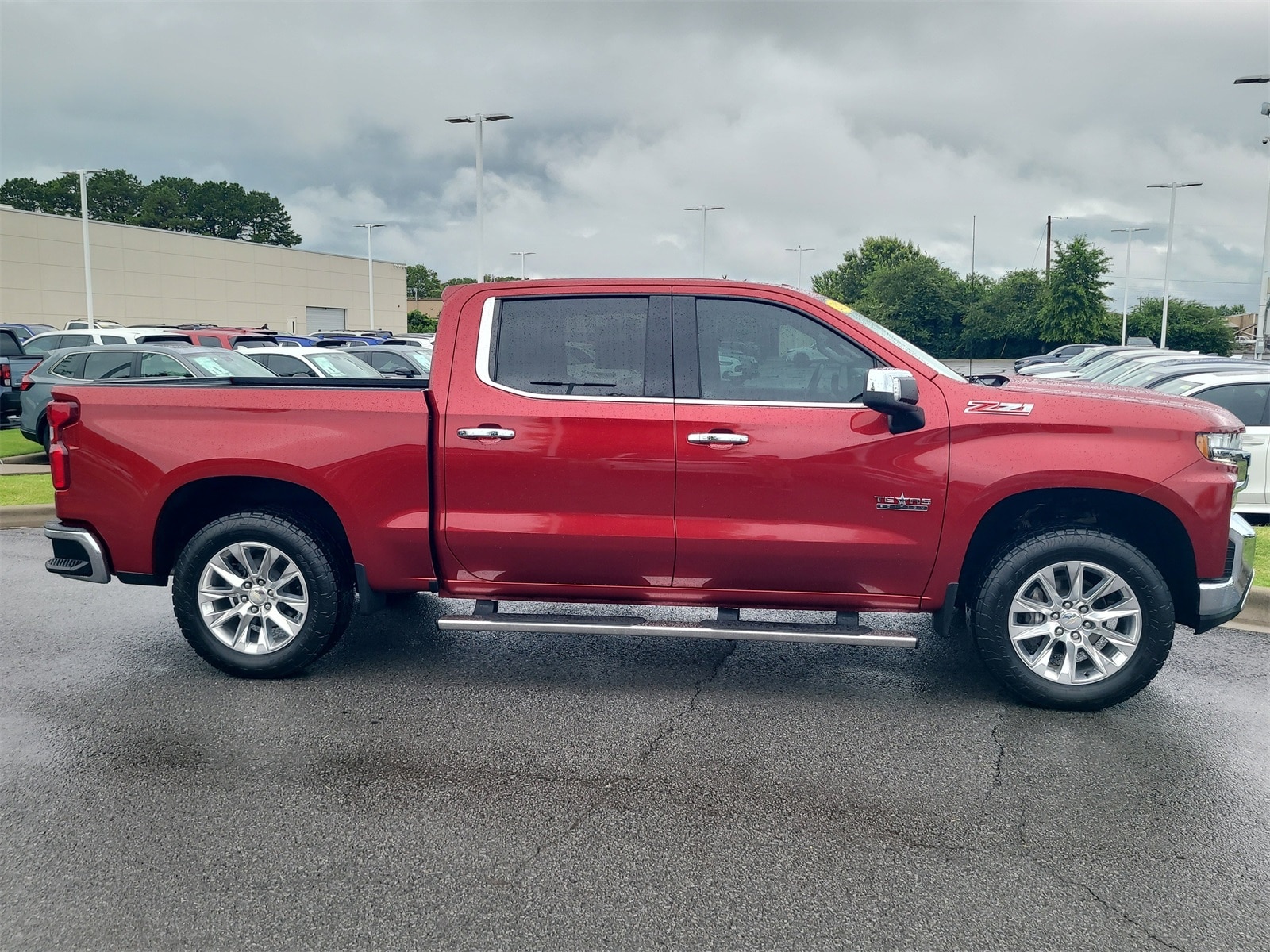 Used 2021 Chevrolet Silverado 1500 LTZ with VIN 1GCUYGEDXMZ284088 for sale in Little Rock