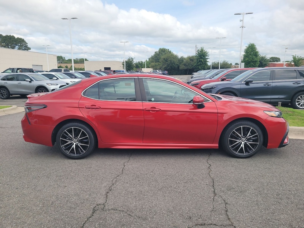 Used 2024 Toyota Camry SE Sedan