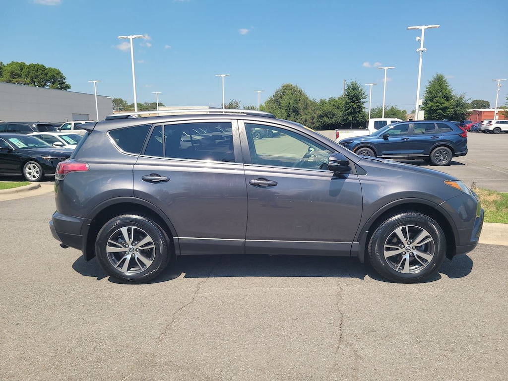 Used 2018 Toyota RAV4 XLE SUV