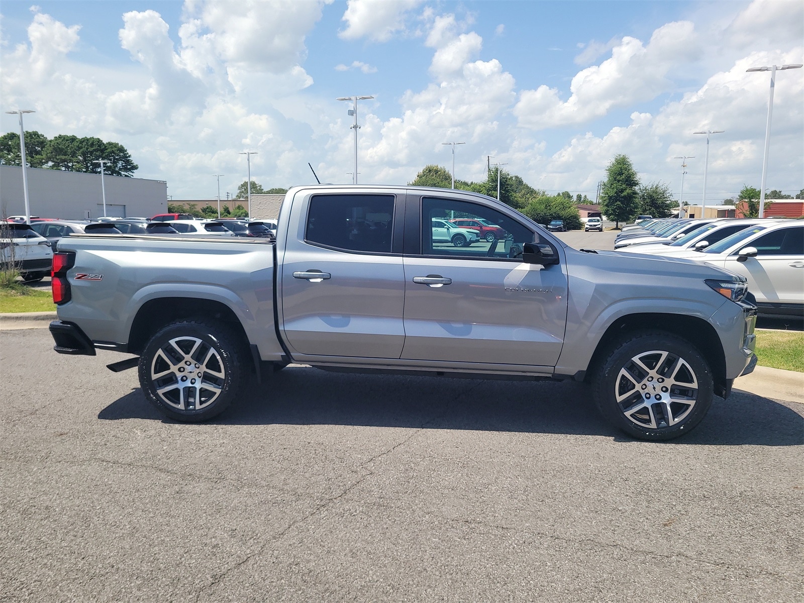 Used 2024 Chevrolet Colorado Z71 with VIN 1GCPTDEKXR1320778 for sale in Little Rock