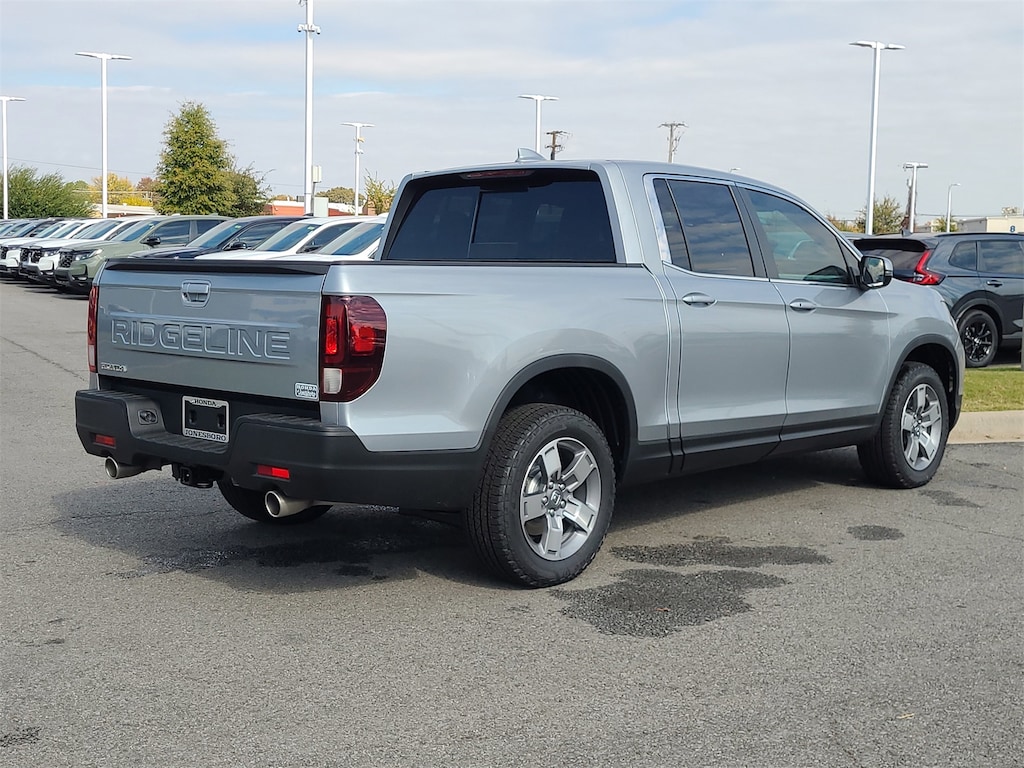 New 2026 Honda Ridgeline RTL Truck Crew Cab