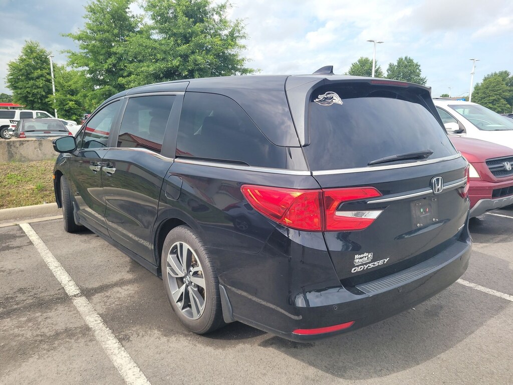 Used 2023 Honda Odyssey Touring Van