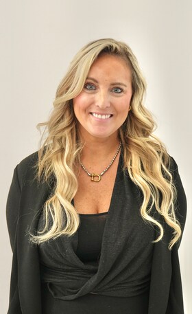 Staff member Natalie Staroschak from 28a2750249ba