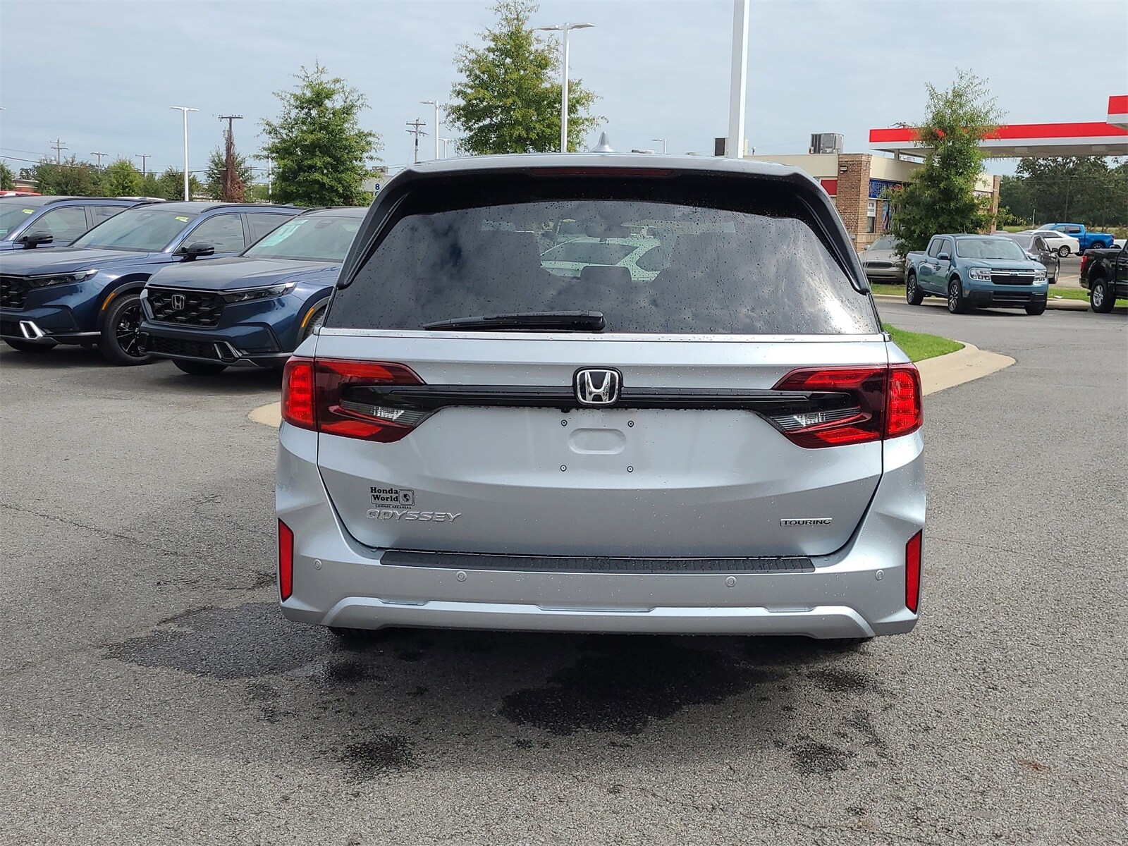 2026 Honda Odyssey Touring photo 4