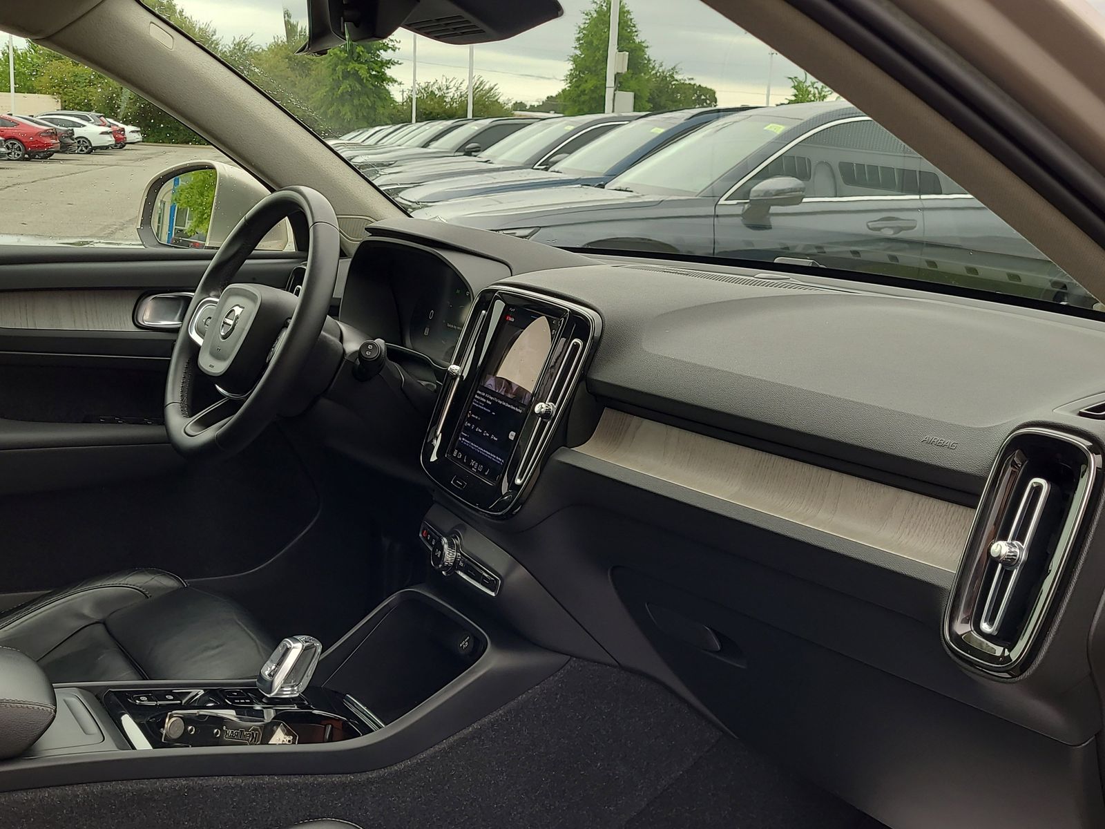 2023 Volvo XC40 Ultimate - Photo 20