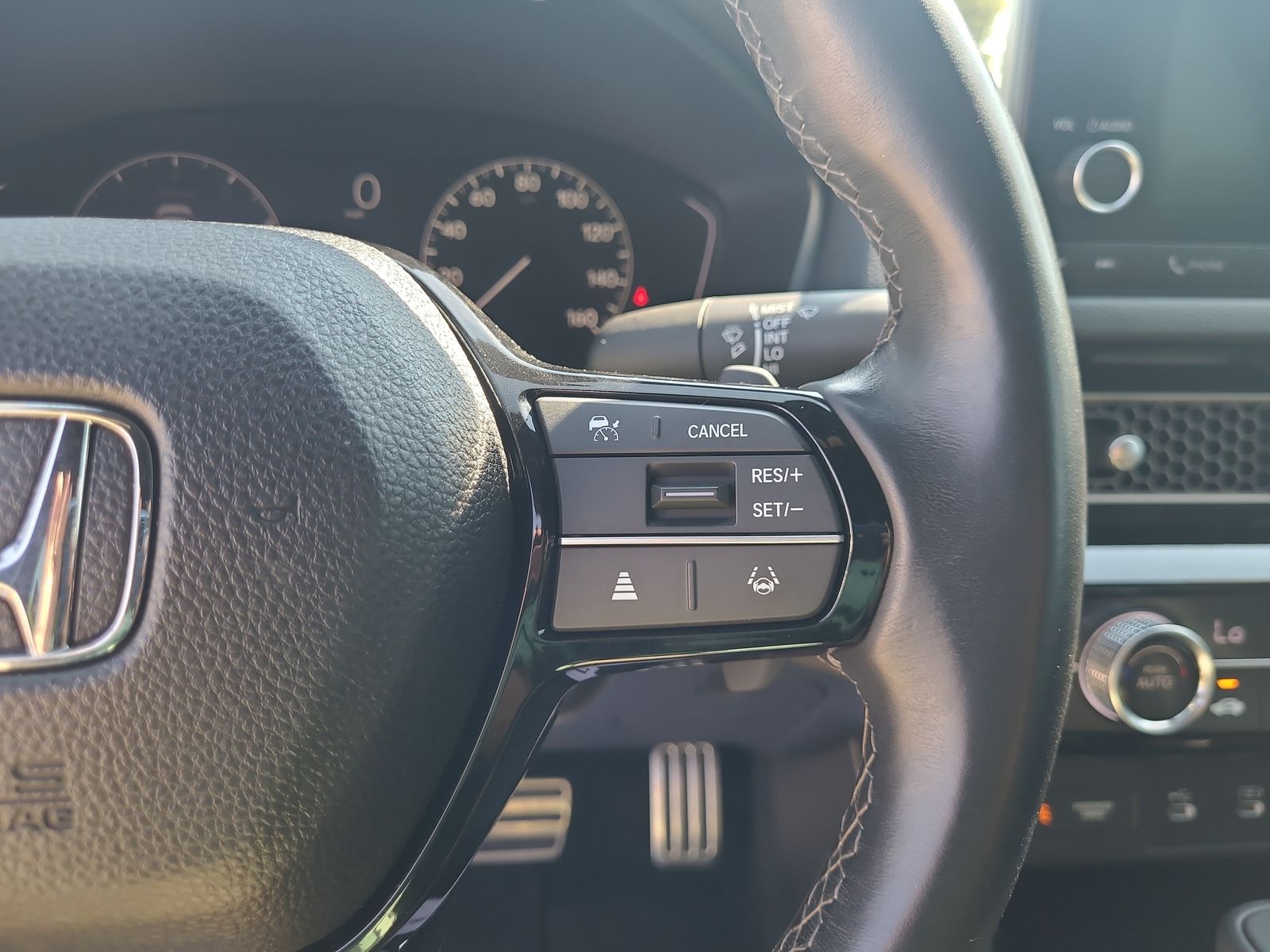 2025 Honda Civic Sport - Photo 25