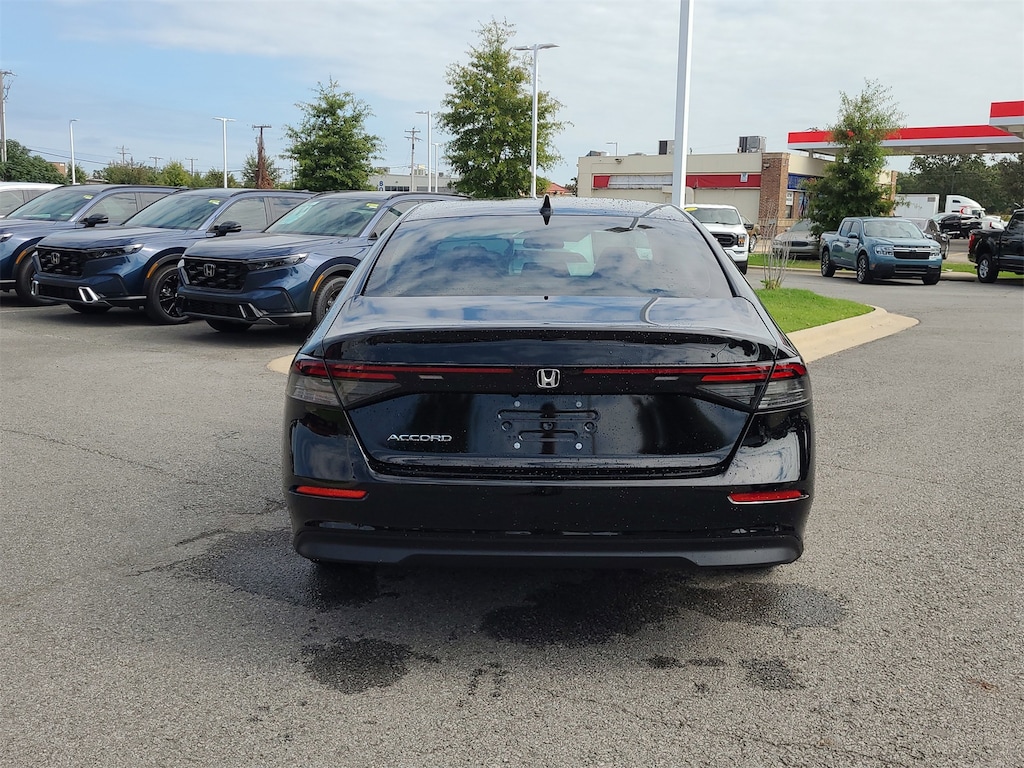 New 2025 Honda Accord LX Sedan