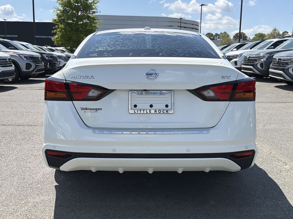 Used 2021 Nissan Altima 2.5 SV Sedan