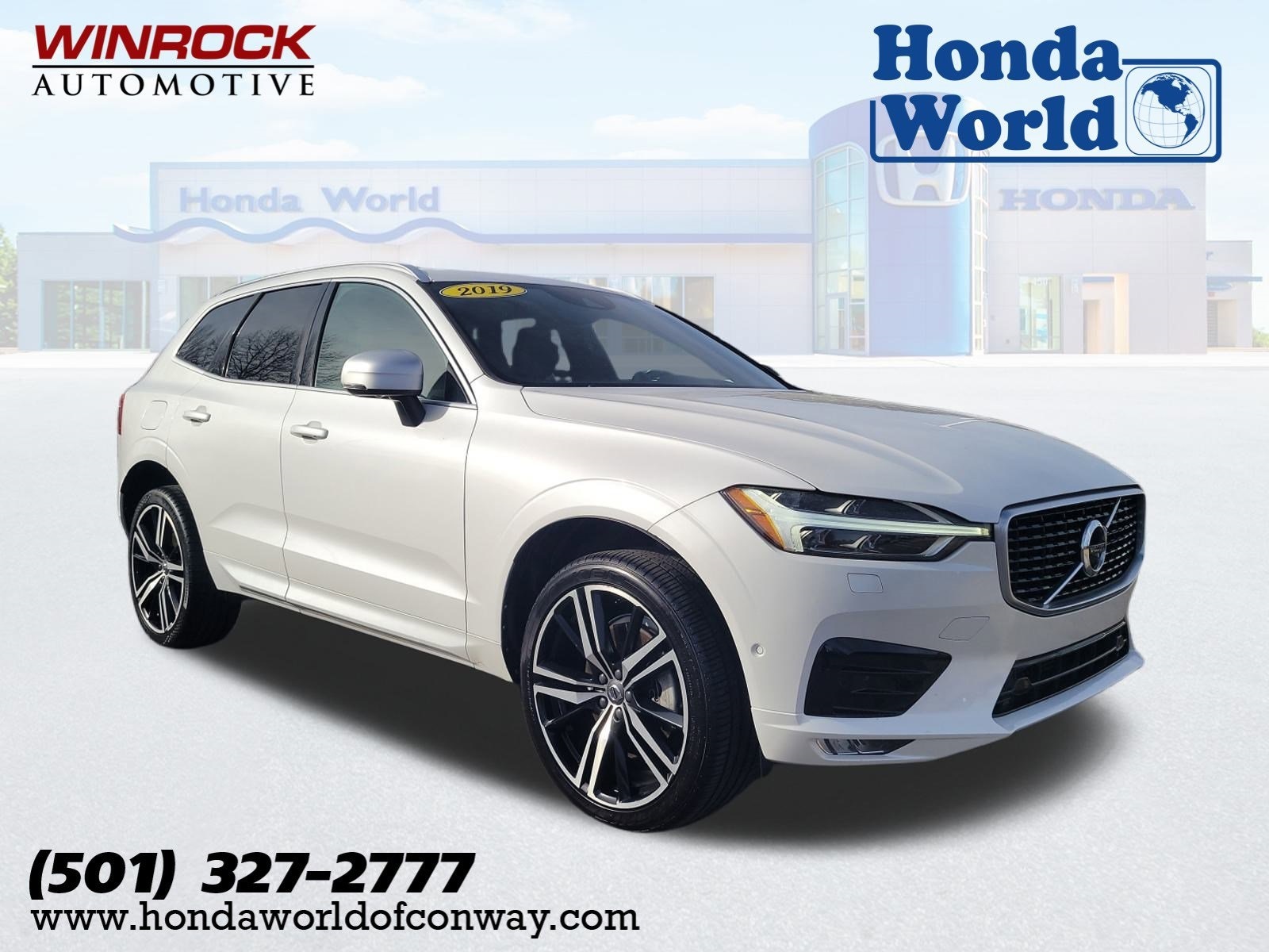 2019 Volvo XC60 R-Design's photo