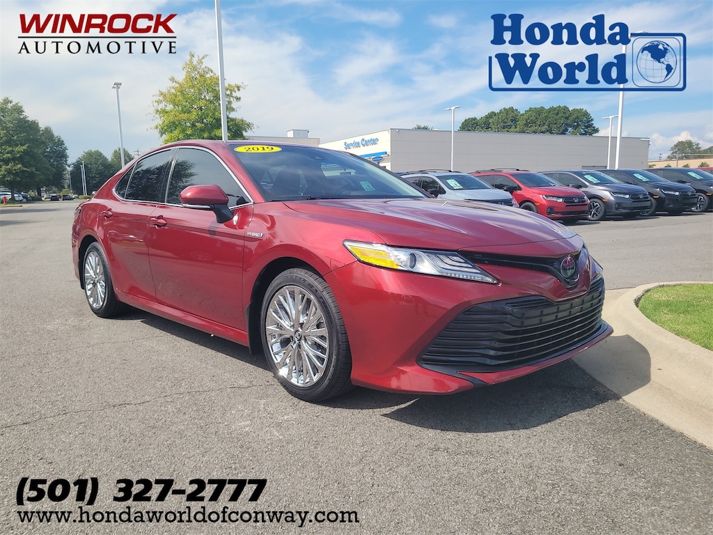 Used 2019 Toyota Camry Hybrid XLE Sedan