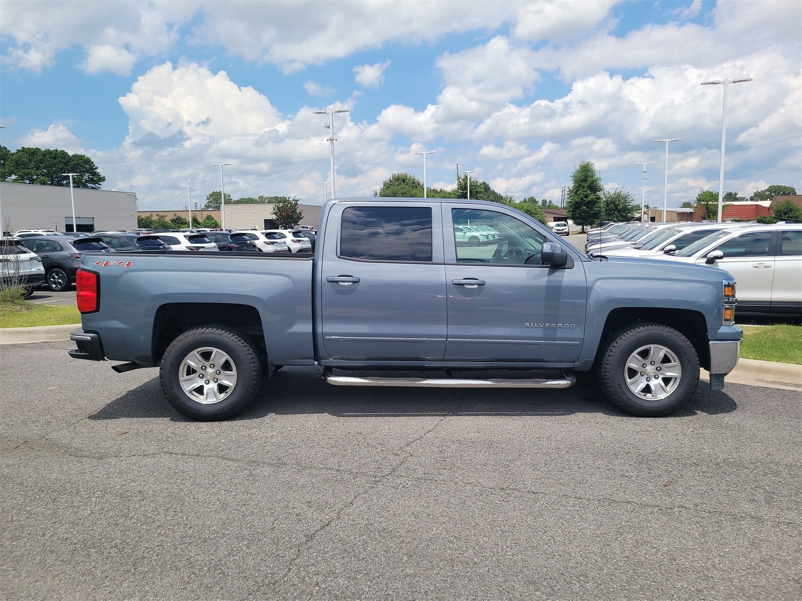 Used 2015 Chevrolet Silverado 1500 LT with VIN 3GCUKREC8FG466606 for sale in Little Rock