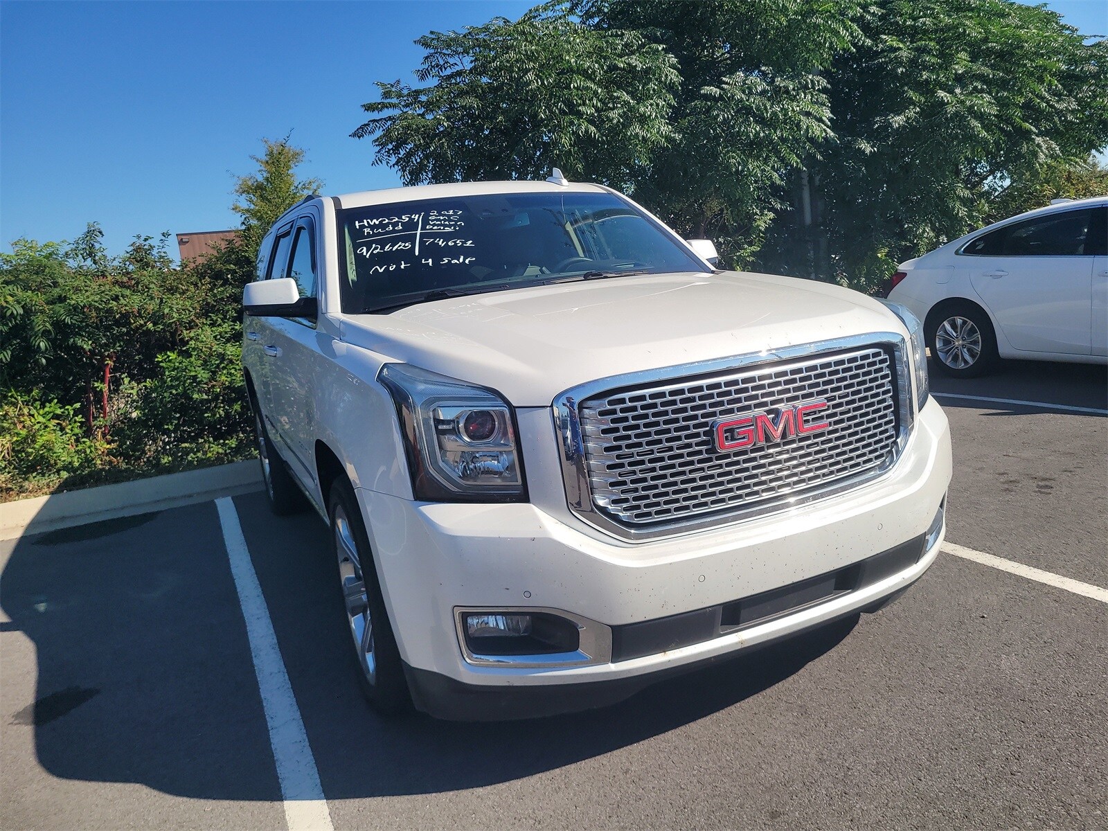 2017 Gmc Yukon Denali photo 3