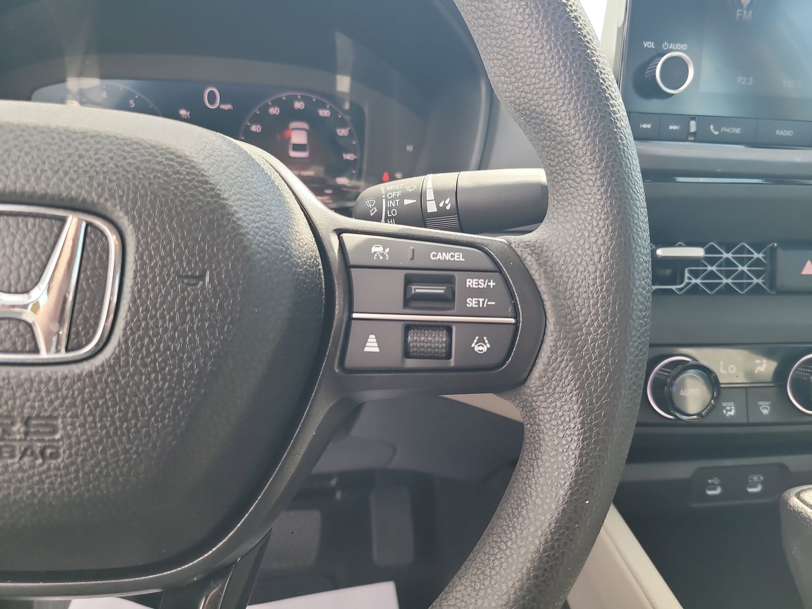 2025 Honda Accord SE - Photo 15