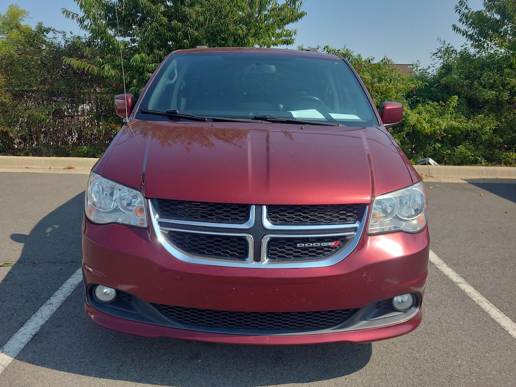 Used 2018 Dodge Grand Caravan SXT Van Passenger Van