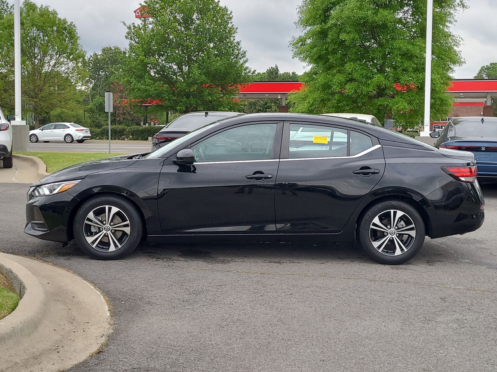 2021 Nissan Sentra SV - Photo 6