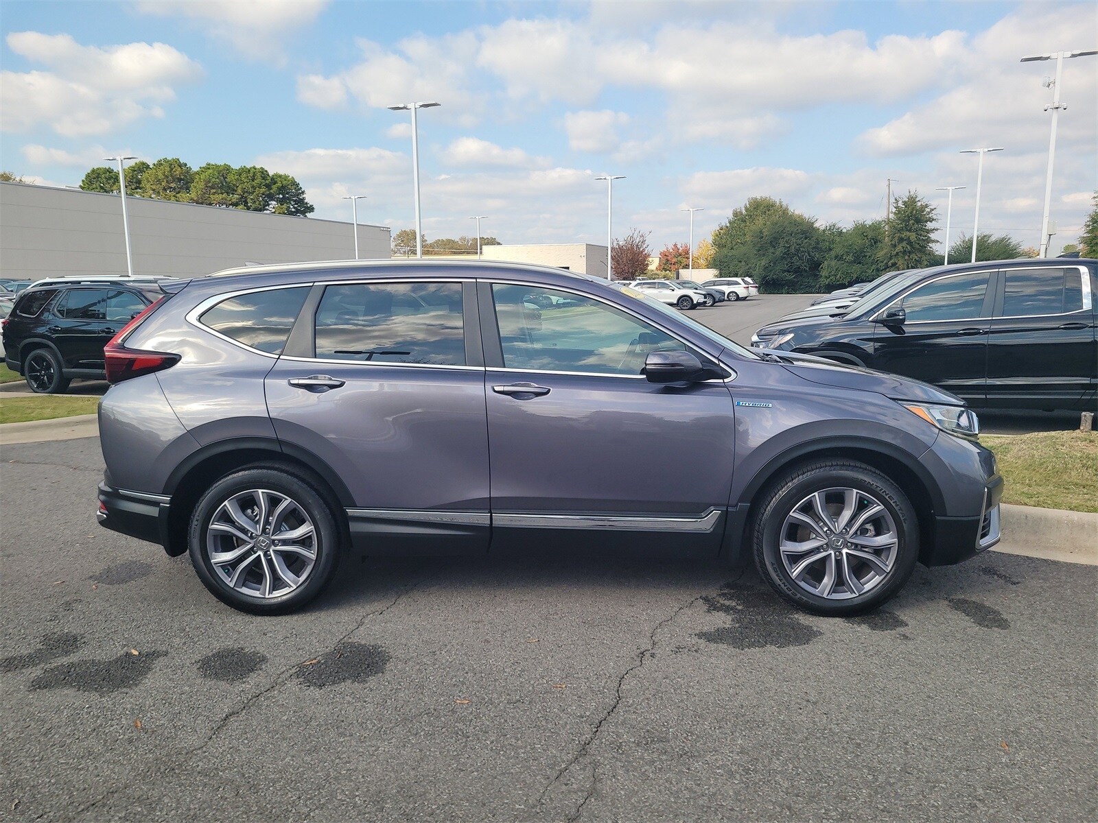 2020 Honda CR-V Hybrid Touring photo 2