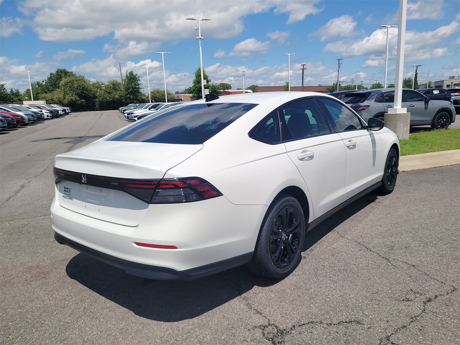 2025 Honda Accord SE photo 3