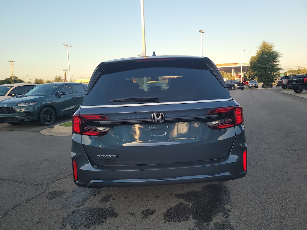 New 2026 Honda Odyssey EX-L Van Passenger