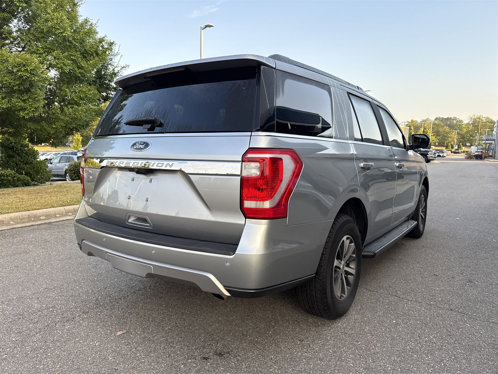 2020 Ford Expedition XLT photo 3