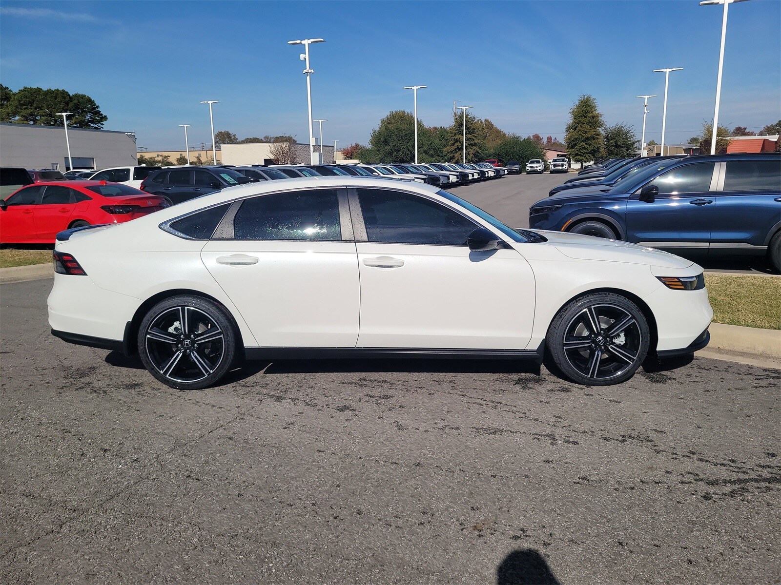 2025 Honda Accord Hybrid Sport photo 2