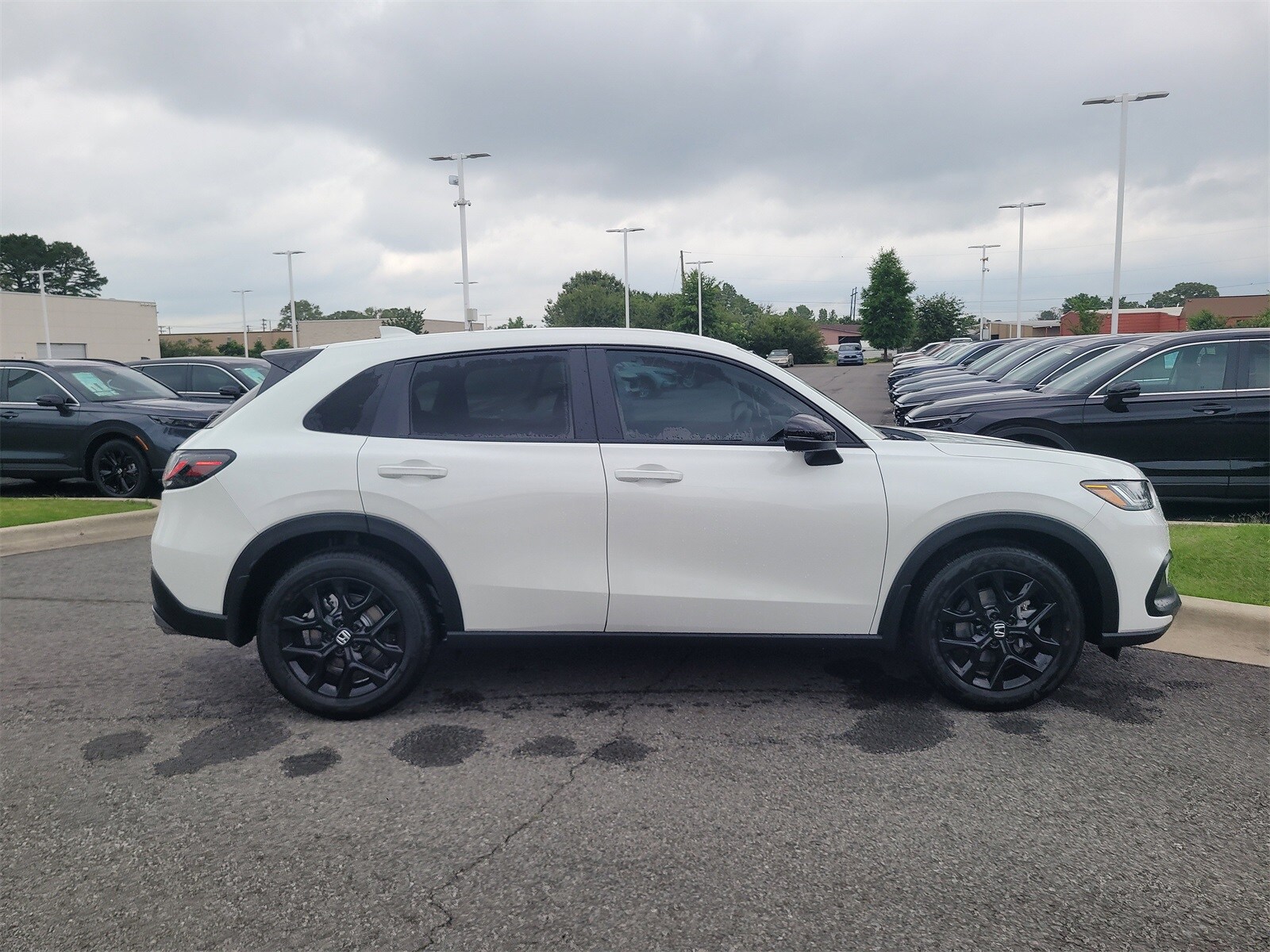 2025 Honda HR-V Sport photo 2