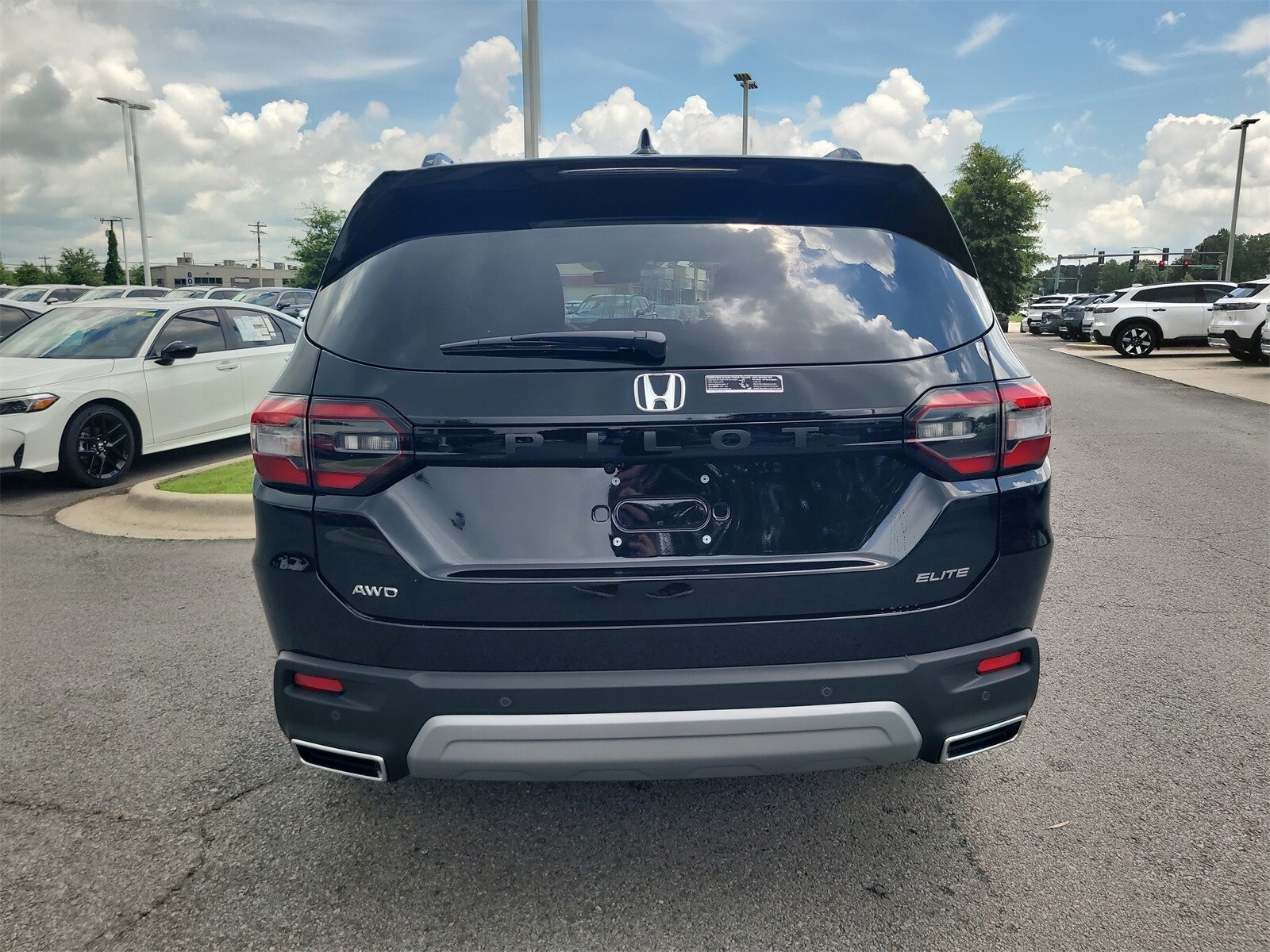 2025 Honda Pilot Elite photo 4