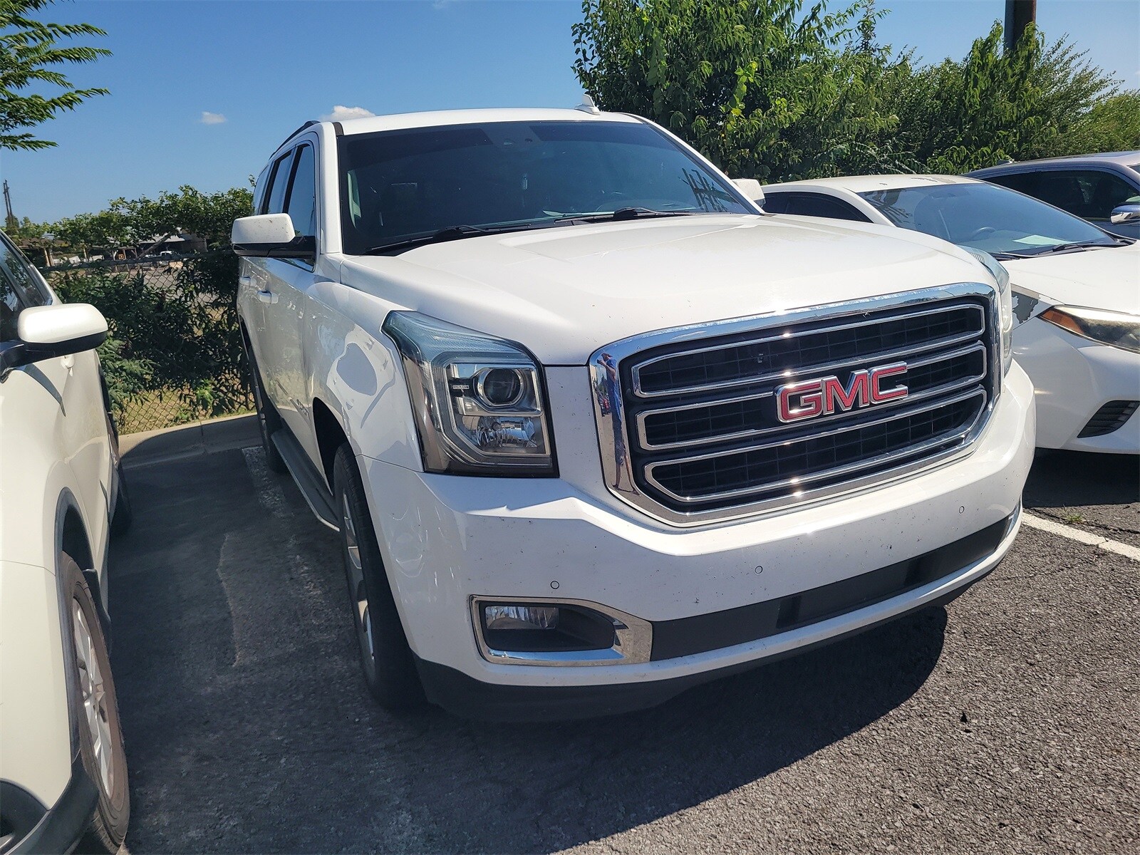 2018 Gmc Yukon SLT photo 3